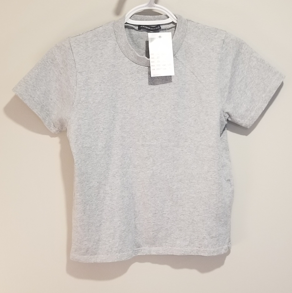 💥MOVING SALE💥 EVERYTHING MUST GO ❤️‍🔥 BNWT BRANDY MELVILLE GREY TEE